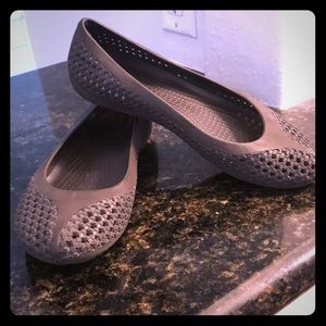 Crocs women’s ballet flats